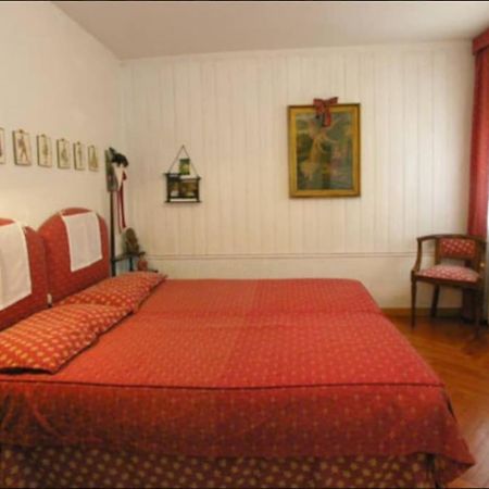 Walk On The Water ✧ 5 Minutes To Rialto Bridge Apartment Venesia Bagian luar foto