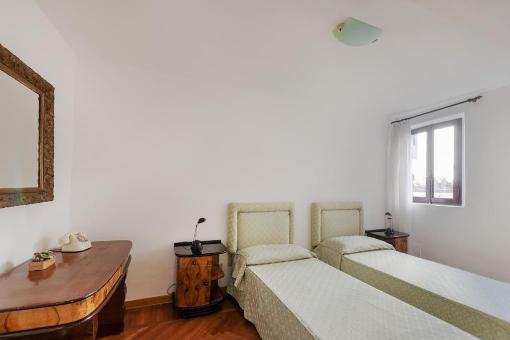 Walk On The Water ✧ 5 Minutes To Rialto Bridge Apartment Venesia Bagian luar foto